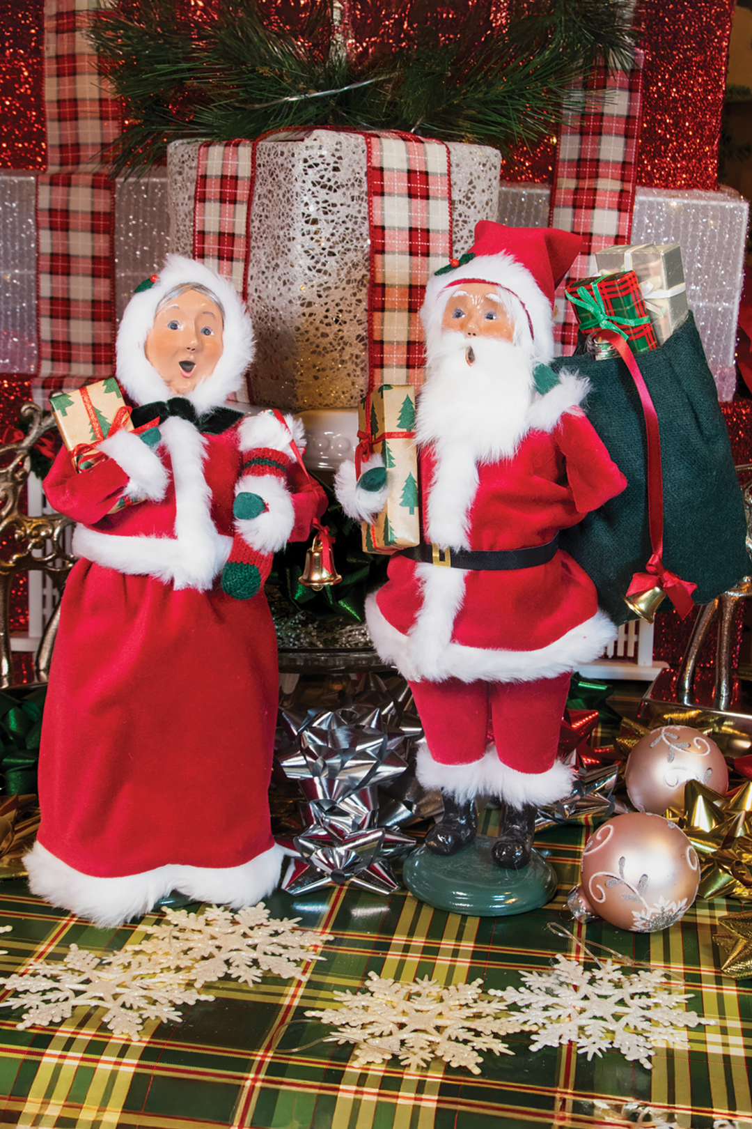 Message Mr. and Mrs. Claus