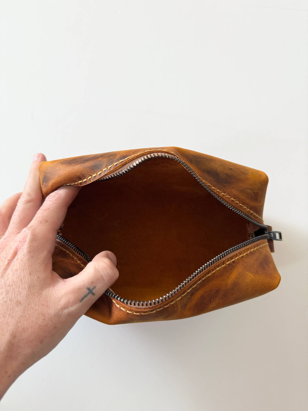 Toiletries Bag - Leather Dopp Kit