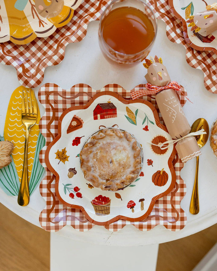 Gingham Scalloped Square Paper Plates
