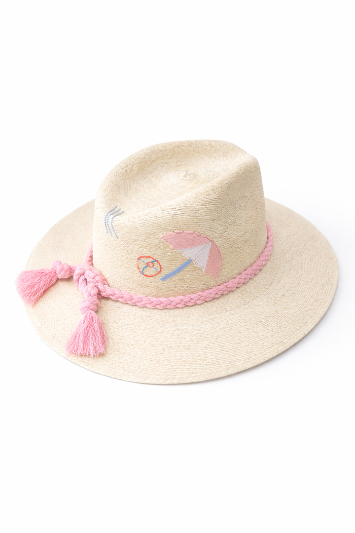 Feeling Beachy | Tipsy Thready Straw Hat
