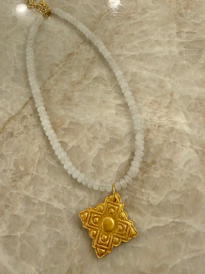 Hidden Truth White Bearded Necklace