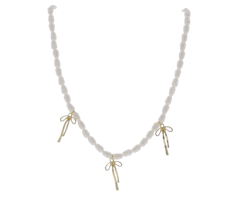 Pearl & Bow Necklace