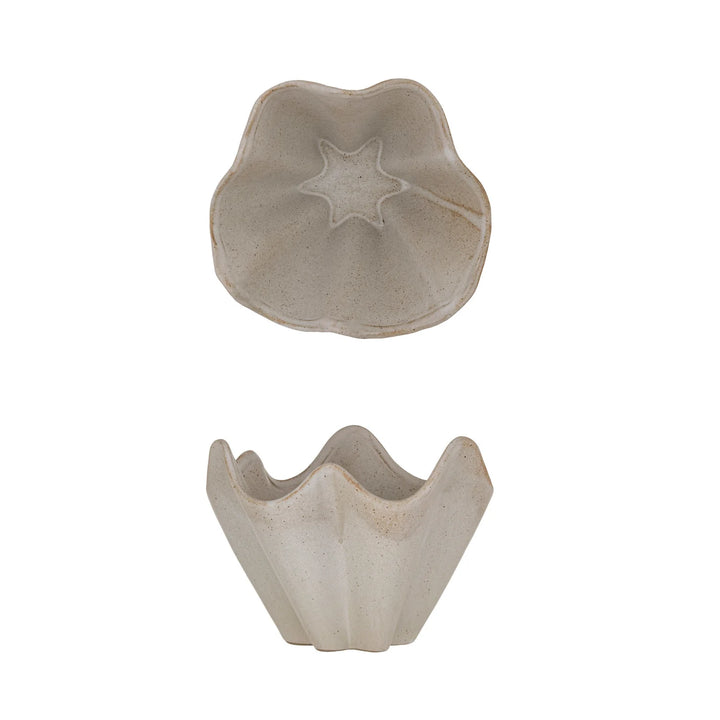 Stoneware Pleated Bowl