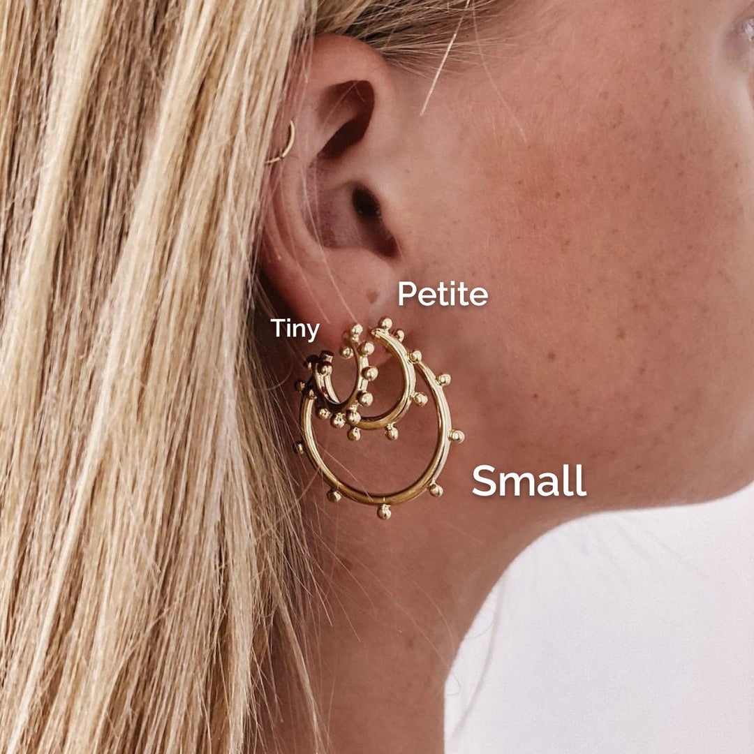 Sheila Fajl Petite Sweetie Pie Hug Hoops